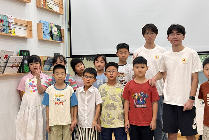 博愛(ài)青春 青鶯信使——南通大學(xué)信息科學(xué)技術(shù)學(xué)院紅十字會(huì)2025年“博愛(ài)青春”系列活動(dòng)紀(jì)實(shí)