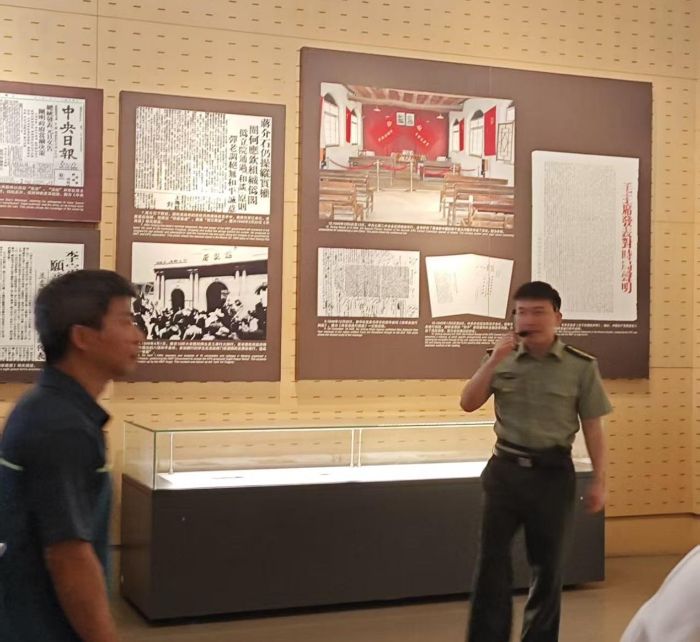 淮北師范大學(xué)學(xué)子“三下鄉(xiāng)”：銘記歷史，致敬先烈——渡江戰(zhàn)役紀(jì)念館之旅