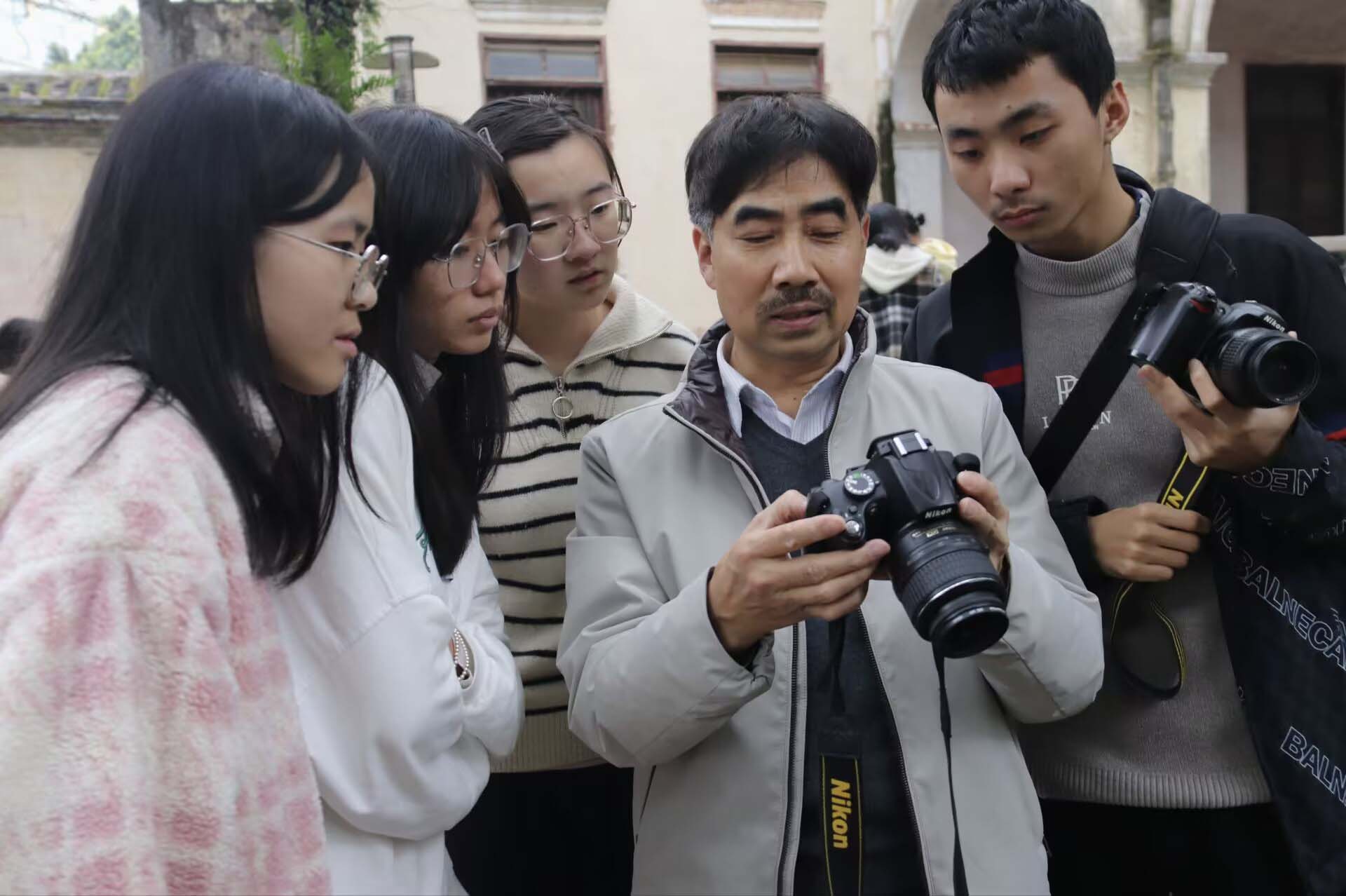 且看少年芳華，共探榜樣成長(zhǎng)