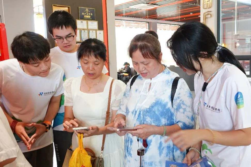 廣東科技學(xué)院赴潮州市牛舞英韻突擊隊(duì)實(shí)踐活動(dòng)圓滿(mǎn)結(jié)束！