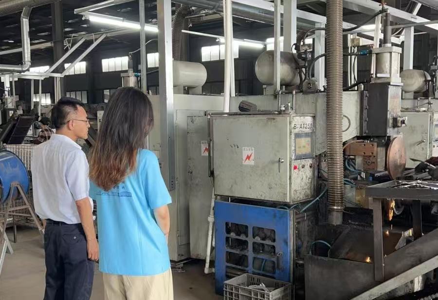 河海大學(xué)“企業(yè)家精神”調(diào)研團(tuán)赴江蘇安捷汽車配件有限公司，解碼汽配產(chǎn)業(yè)的韌性