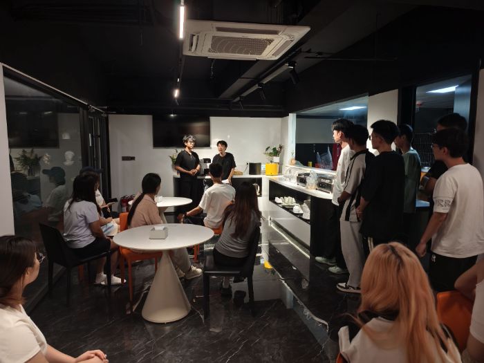 科技紙鳶實踐團于駐地召開工作部署會，明確各組任務(wù)推進實踐項目