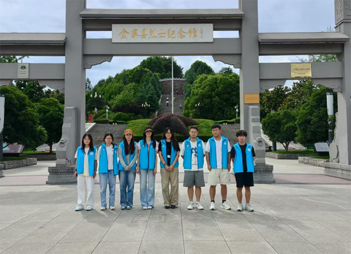 淮北師范大學學子“三下鄉(xiāng)”探尋金寨紅色精神