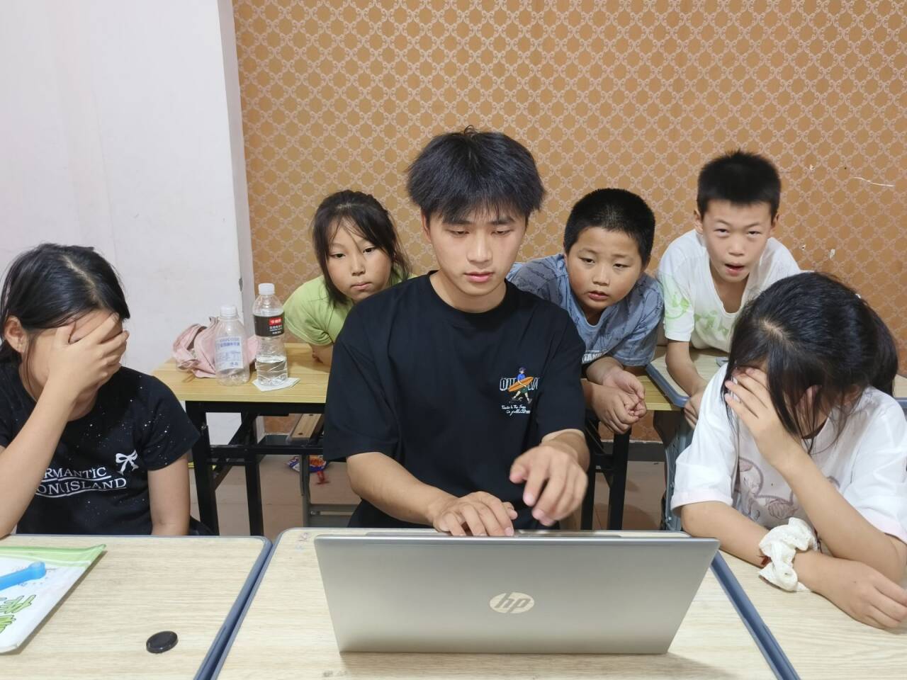 童繪黃梅韻，非遺潤(rùn)童心——“三下鄉(xiāng)”非遺文化宣傳推廣活動(dòng)舉行