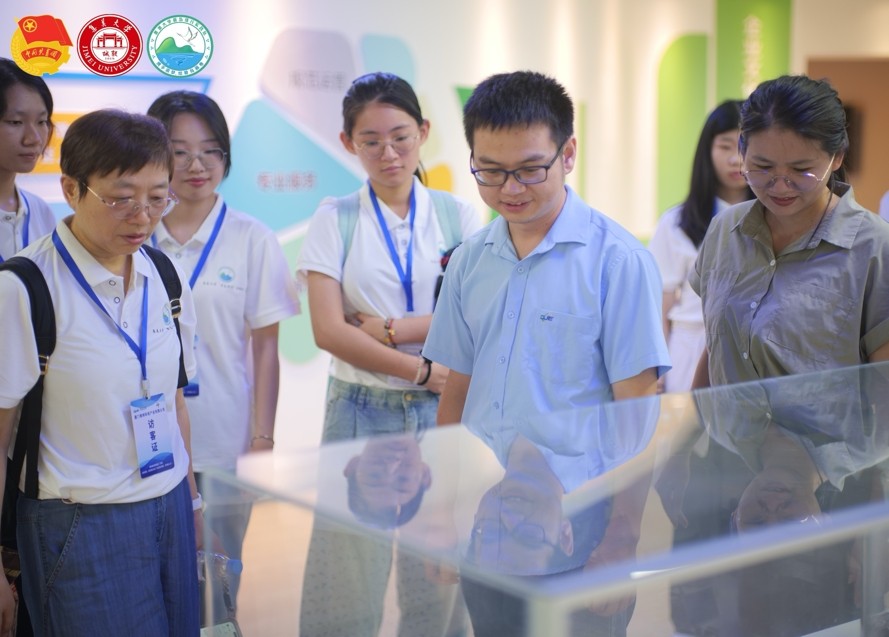 “碧島綠行”實(shí)踐隊(duì)走進(jìn)廈門綠洲環(huán)保產(chǎn)業(yè)有限公司與濕地科普館