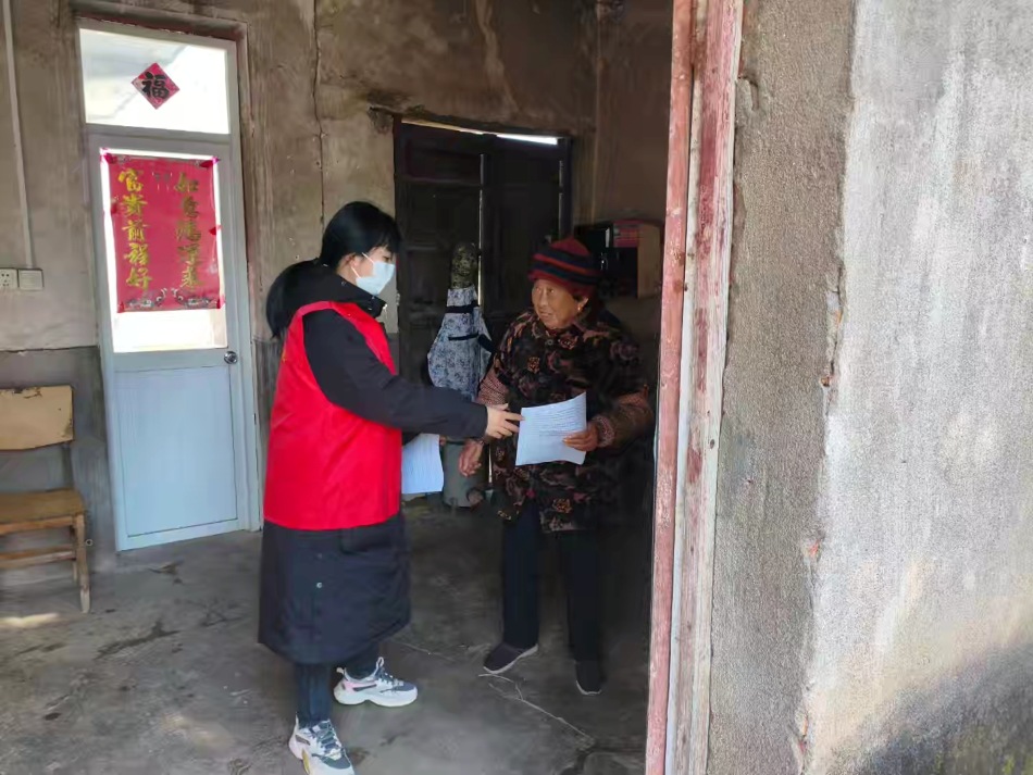 淮北師范大學(xué)學(xué)子返鄉(xiāng)開展專項安全宣傳 筑牢黃崗村歲末平安防線