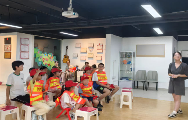 "大手牽小手，消防伴我行"活動(dòng)