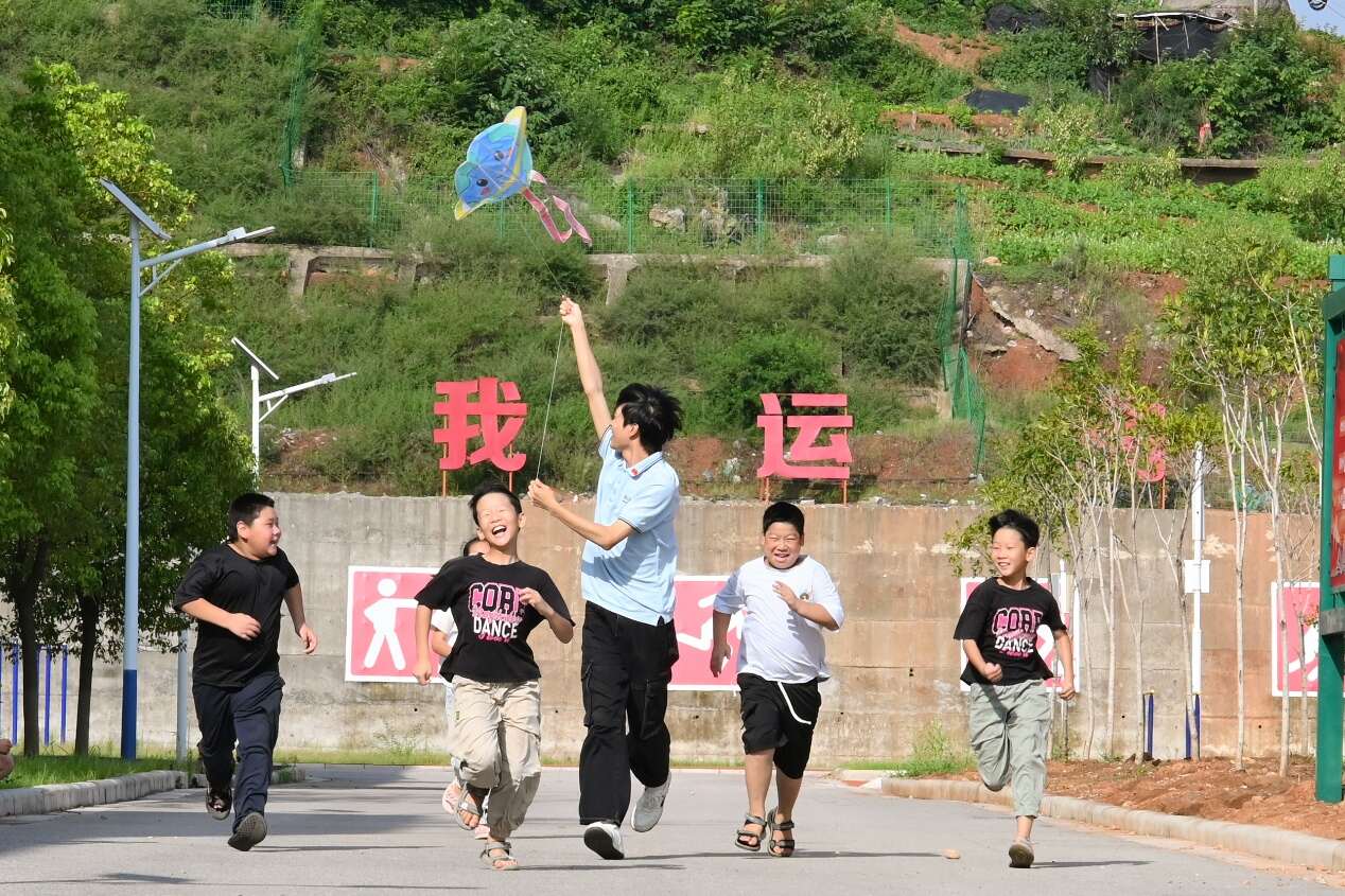 【助力支點(diǎn)·實(shí)踐有聲】彩鳶乘風(fēng)逐云笑，踏歌擊杯少年潮