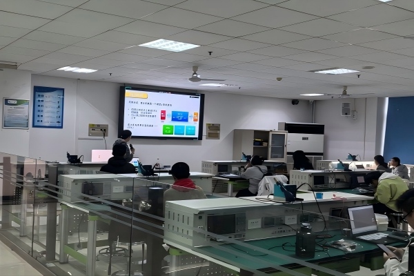 山東大學學生電子設計協(xié)會嵌入式開發(fā)基礎培訓成功開展