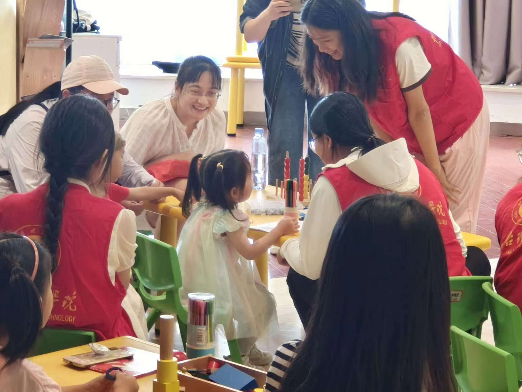 童心守正?藍(lán)夢護(hù)行?童心守矩?藍(lán)夢護(hù)航