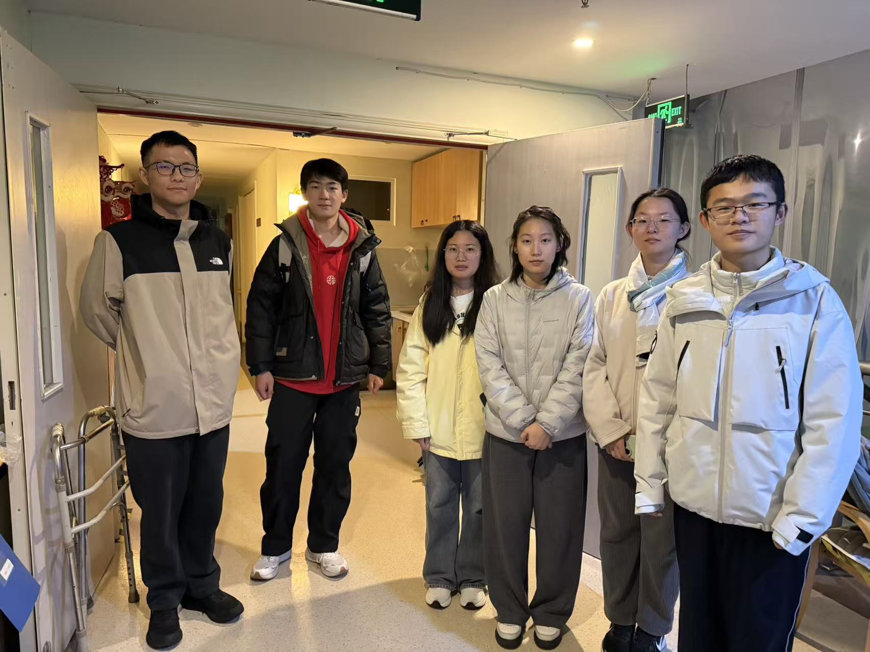 杏林沐春風(fēng)，醫(yī)心護(hù)桑榆——山東大學(xué)基礎(chǔ)醫(yī)學(xué)院學(xué)子走進(jìn)養(yǎng)老中心開展志愿服務(wù)活動(dòng)