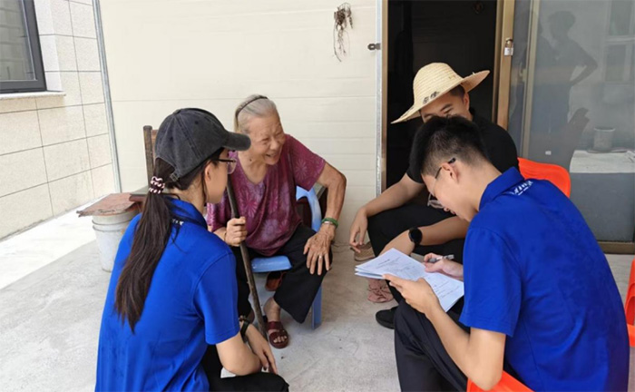 閩南師大法學(xué)院2025暑期“三下鄉(xiāng)”：暑期實(shí)踐展擔(dān)當(dāng)，百歲調(diào)研傳暖意