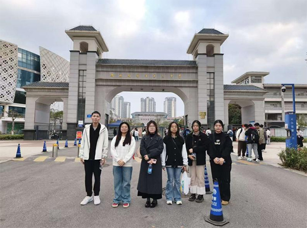 山東大學(xué)桂遇歸聲團(tuán)隊(duì)赴南寧市第三中學(xué)開展母?；卦L宣講活動(dòng)