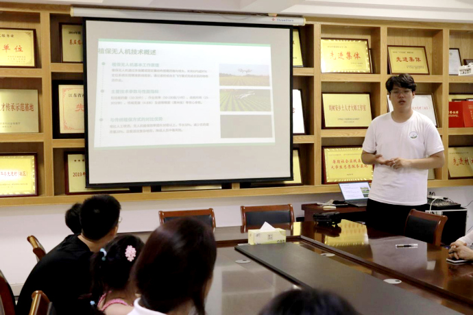 電子信息工程學(xué)院：科普送技入村 調(diào)研助農(nóng)興鄉(xiāng)