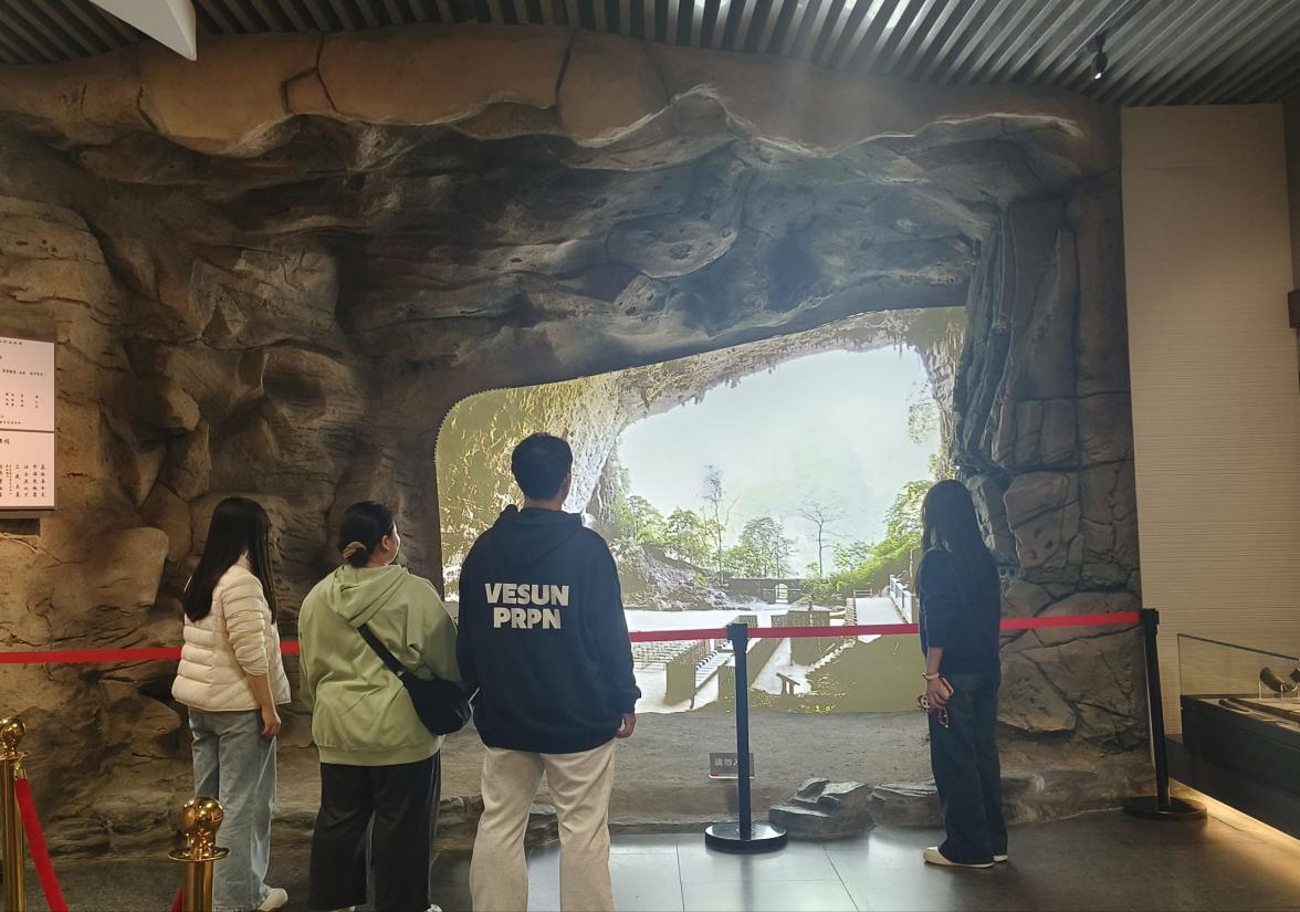 數(shù)筑忠魂實踐團探訪百色起義紀念館：修繕革命志士記憶 傳承紅色基因薪火