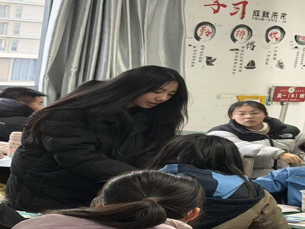 山東大學(xué)（威海）學(xué)子回訪南昌市母校，以青春分享助力學(xué)子逐夢