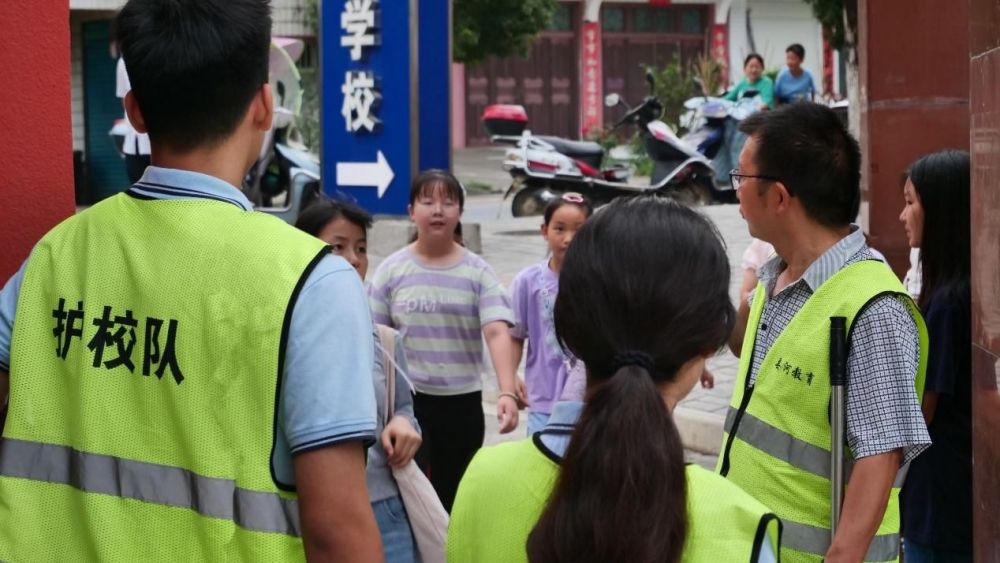 2024年七彩假期“雛鷹計(jì)劃”社會(huì)實(shí)踐隊(duì)愛(ài)心暑期托管班正式開(kāi)課啦