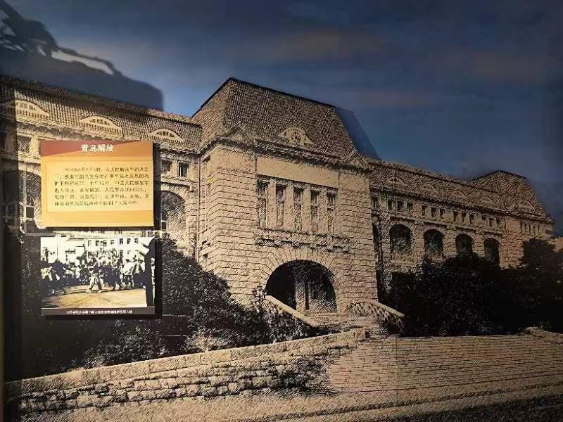 紅心展赤情，敬海軍學(xué)黨史