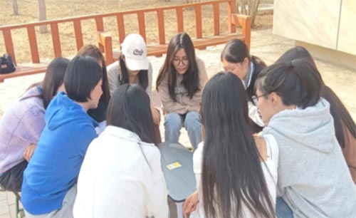 唐山師范學(xué)院計(jì)算機(jī)科學(xué)系開展“情緒的春裝”心理團(tuán)輔活動