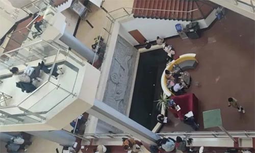 19級大學(xué)生重回校園，青春不留遺憾