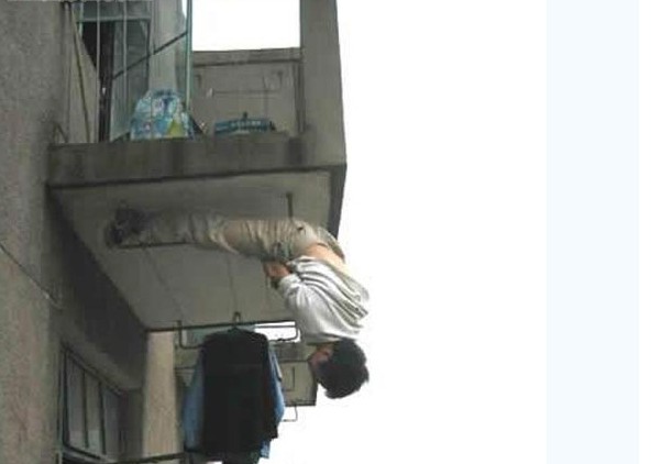 大學(xué)屌絲玩的極限運(yùn)動，真是不要命呀