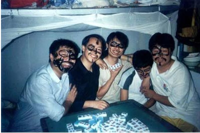 大學(xué)生打牌娛樂(lè)，玩到這種程度的確不容易呀