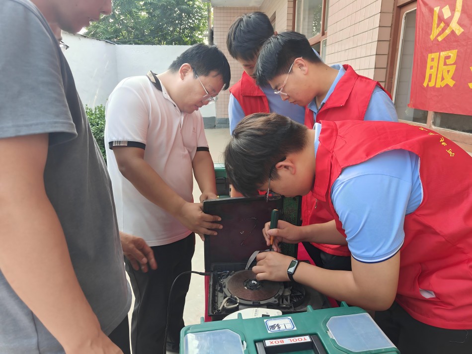 技能服務(wù)鄉(xiāng)村，踐行奉獻(xiàn)初心