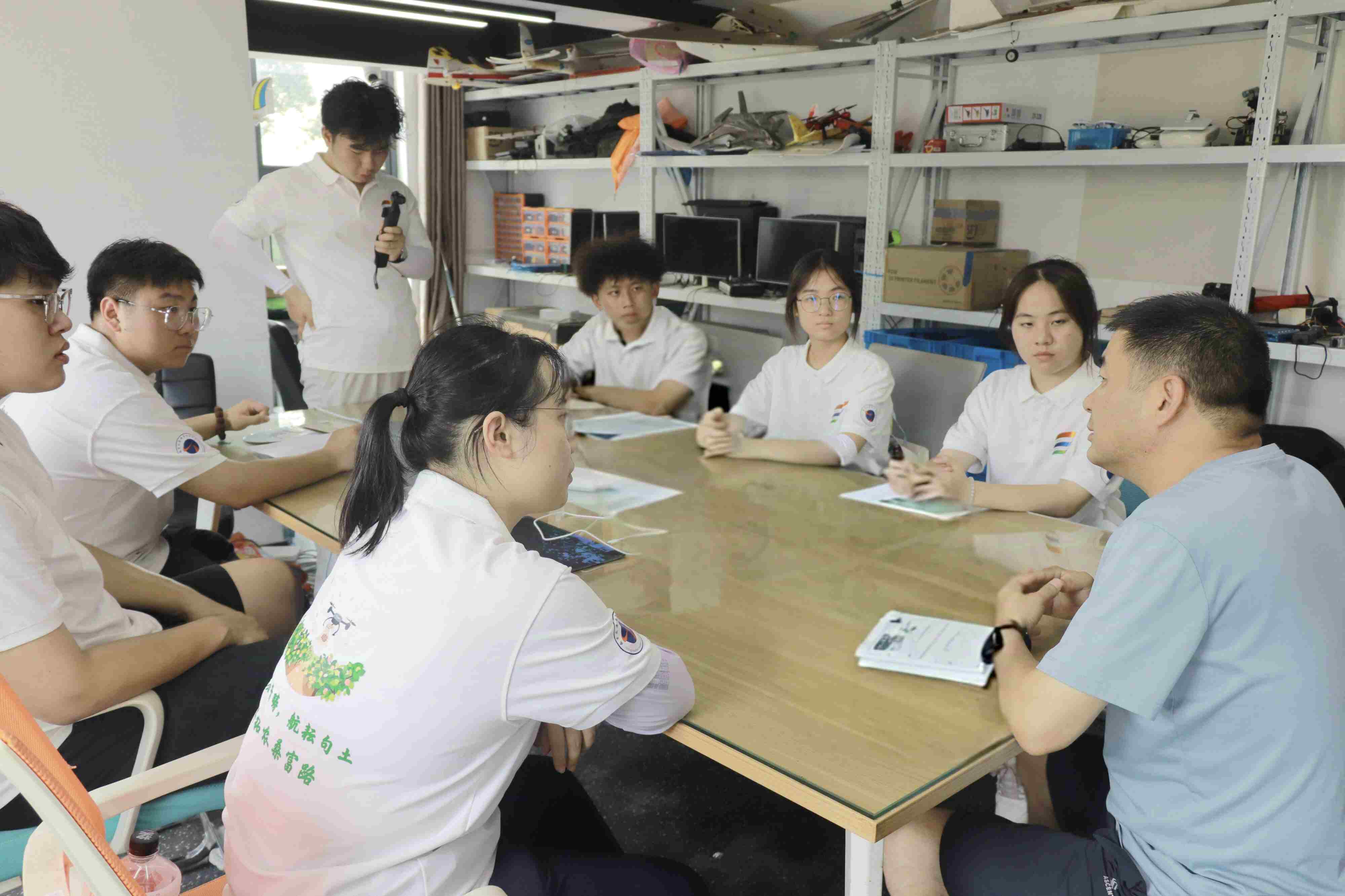 電子信息工程學(xué)院：校際聯(lián)動促發(fā)展 科技賦能助振興