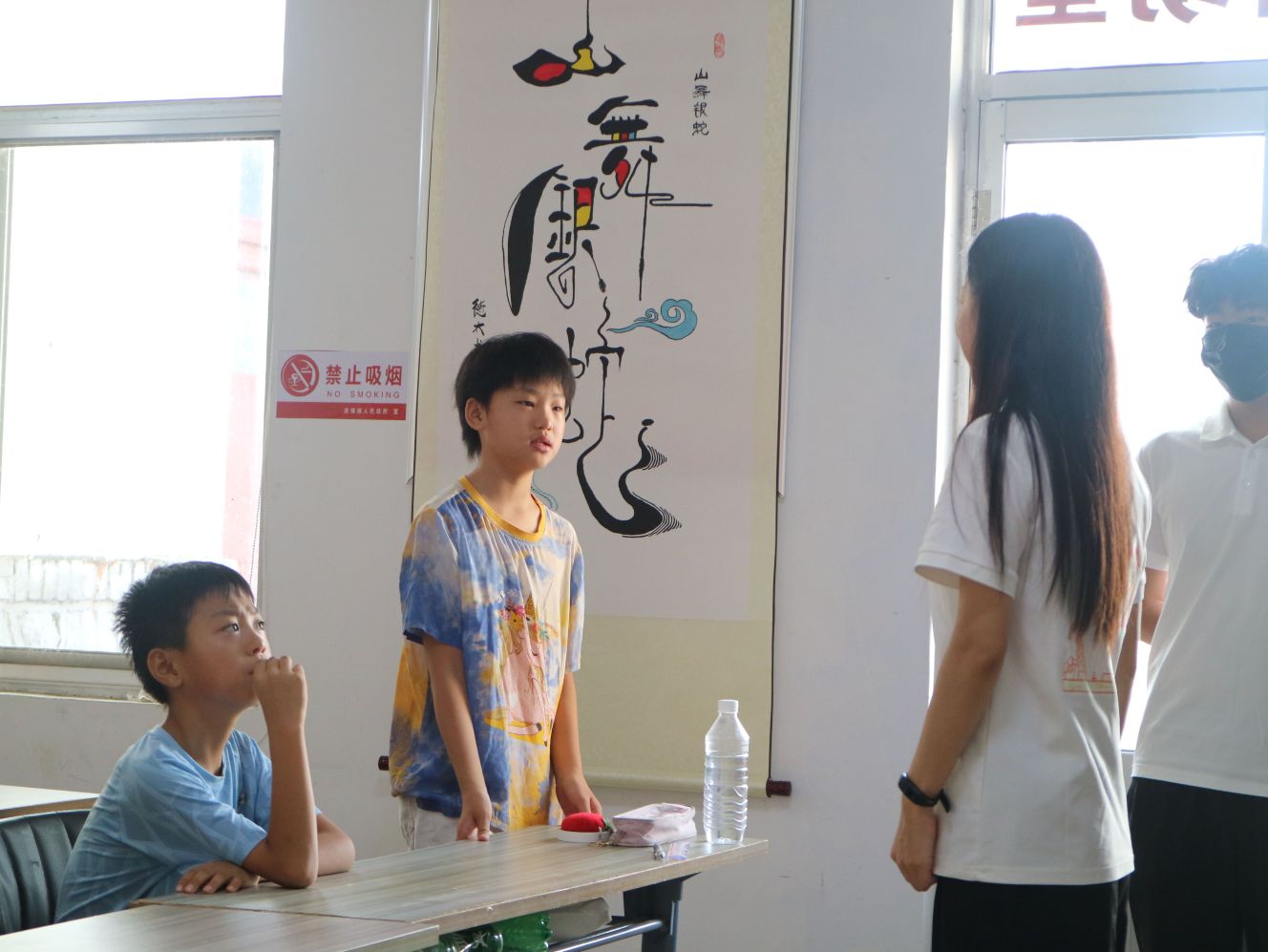 院上村村委會(huì)里的多彩課堂：“Mg-Li”未來(lái)暑期社會(huì)實(shí)踐團(tuán)用趣味課程編織暑