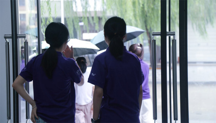 近日，西安理工大學(xué)“青禾振興”支教團隊前往藍(lán)田縣玉山鎮(zhèn)希望小屋進行暑期“三下鄉(xiāng)”社會實踐活動