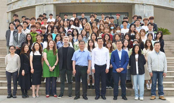 煙臺(tái)大學(xué)建筑學(xué)院中意合作辦學(xué)環(huán)境設(shè)計(jì)專(zhuān)業(yè)課程作業(yè)展開(kāi)幕